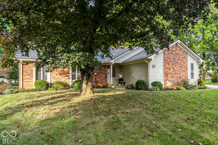 Property Photo: 17 Green Court IN 46033
