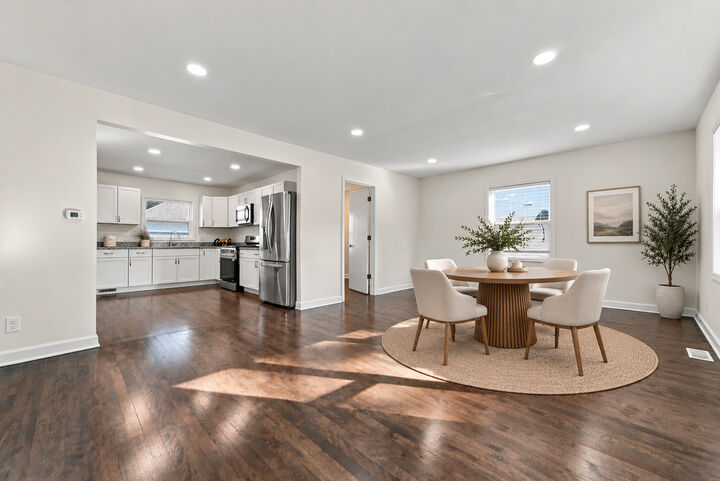 Property Photo: 236 Ingleside Avenue IL 60506