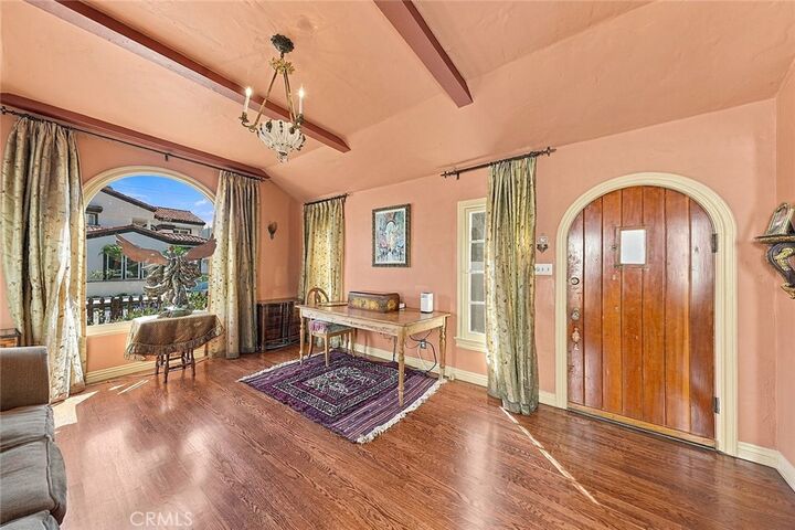 Property Photo:  105 Claremont Avenue  CA 90803 