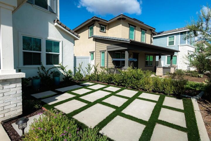 Property Photo:  27661 Heritage Lane  CA 92082 
