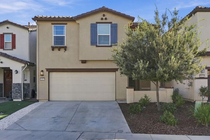 Property Photo: 121 Bywell Bridge Circle CA 95823