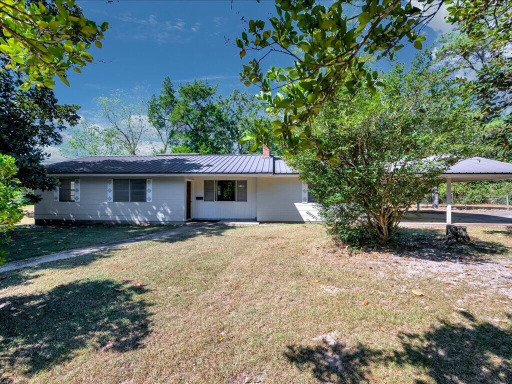 Property Photo:  1614 Hwy 87 S  TX 75966 