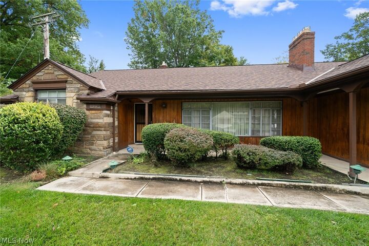 Property Photo:  16236 Northvale Boulevard  OH 44112 