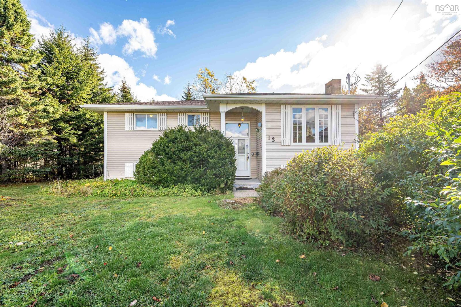 Property Photo:  12 Ivylea Crescent  NS B3R 2H2 