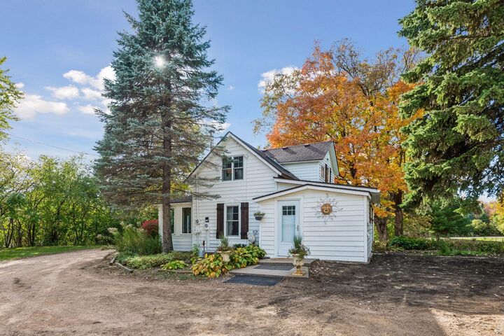 Property Photo:  660 N Shore Drive W  MN 55364 