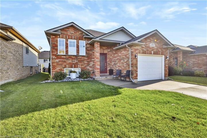 Property Photo:  50 Brewster Way  ON N3T 6N4 
