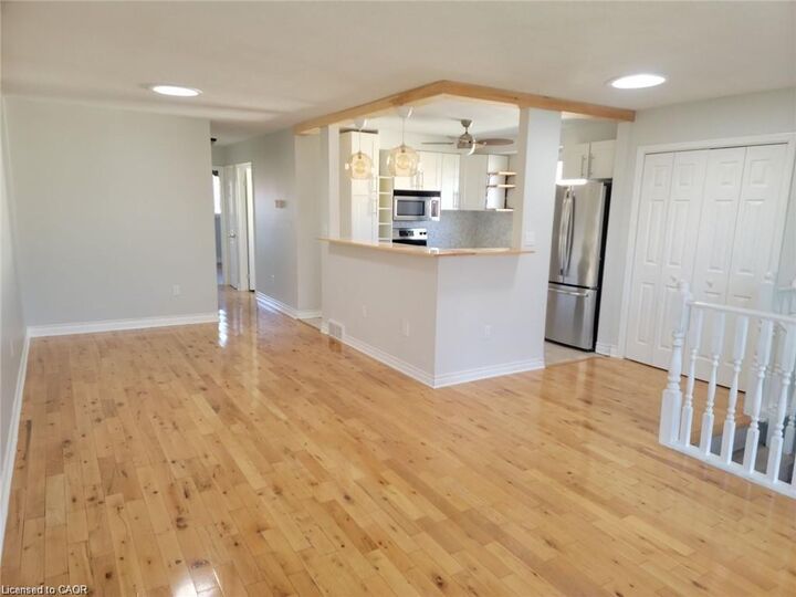 Property Photo:  37 Fox Trail Upper  ON L2S 3T7 