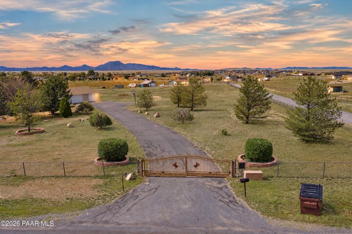Property Photo:  10300 N Antelope Meadows Drive  AZ 86315 