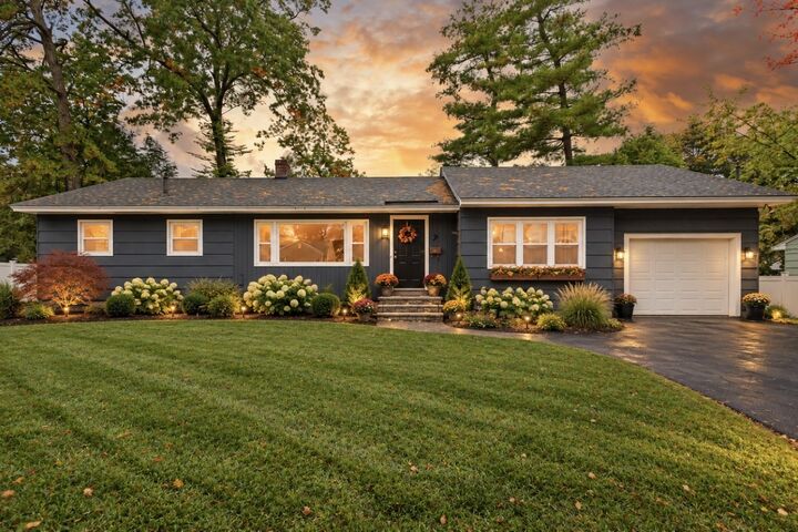 Property Photo: 7 Moonbeam Ave. MA 01824