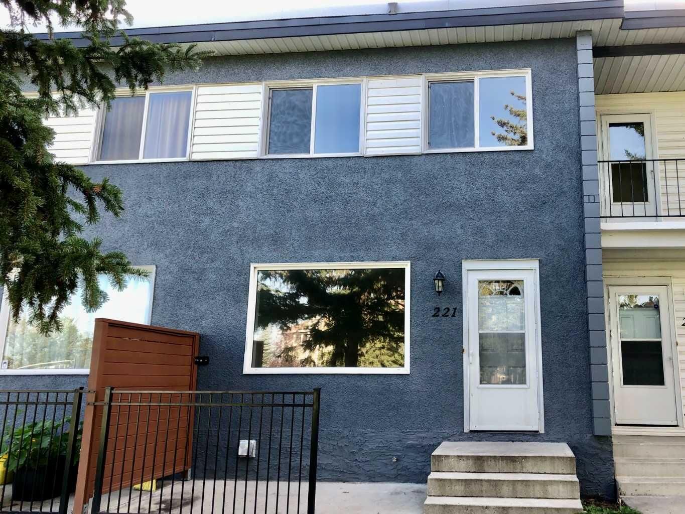 Property Photo:  2211 19 Street NE 221  AB T2E 4Y5 
