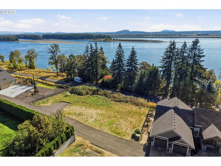 Property Photo:  2107 SE 96th Ct  WA 98664 