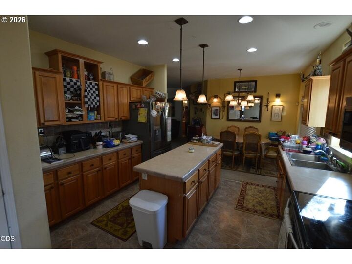 Property Photo:  11309 Burlwood Dr  OR 97739 