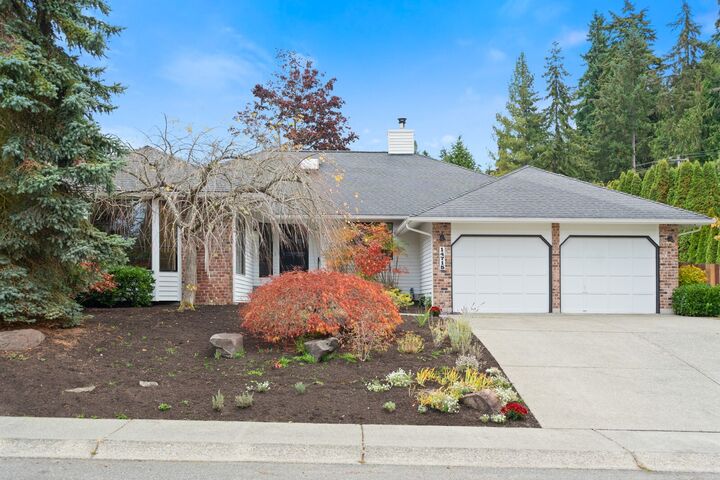 Property Photo: 14715 65th Avenue SW WA 98026