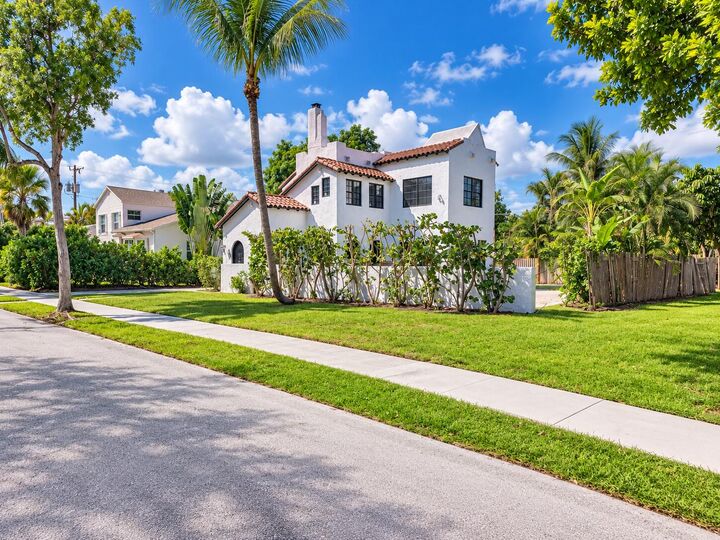 Property Photo: 326 Fordham Drive FL 33460