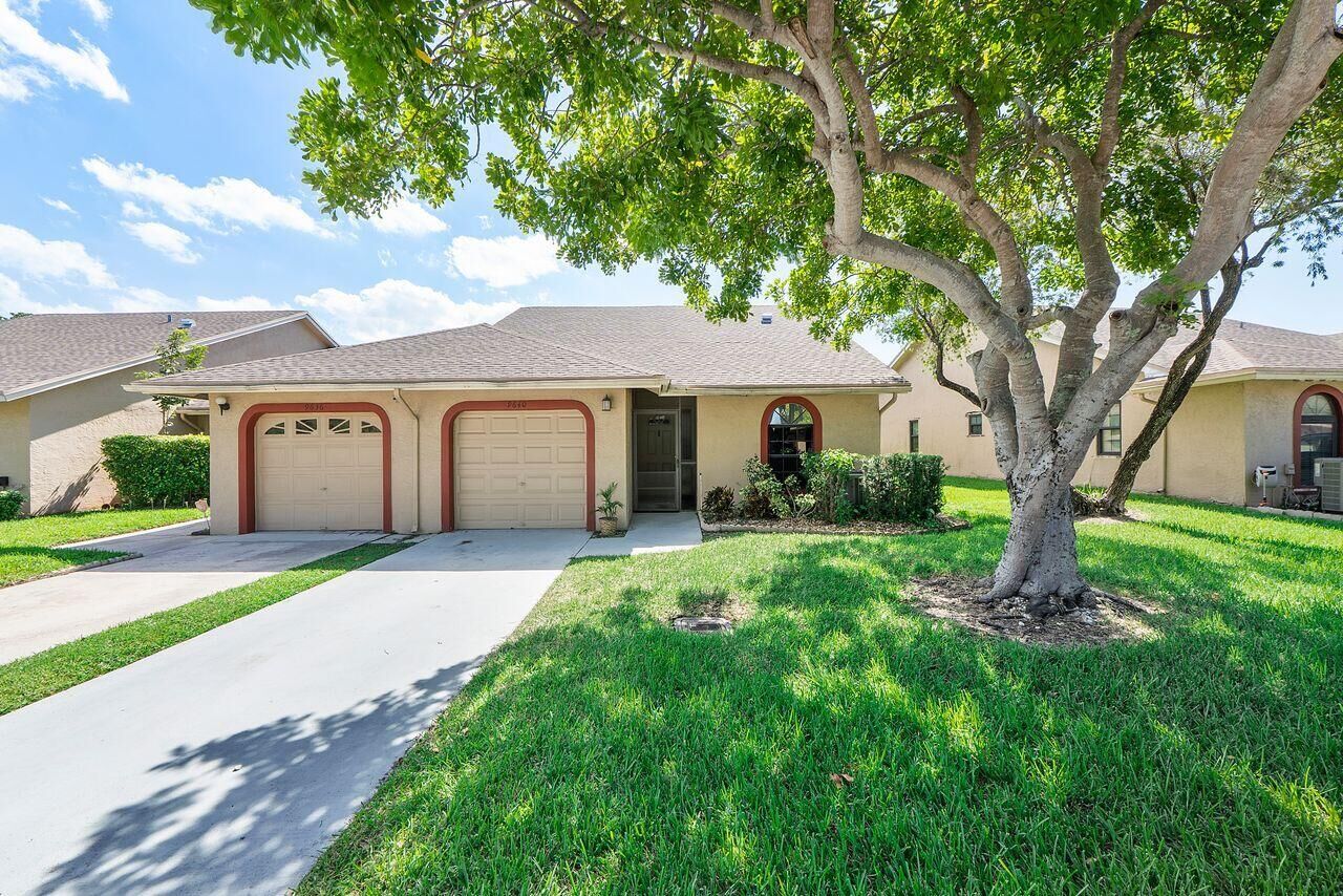 Property Photo:  9640 NW 76th Court 9640  FL 33321 
