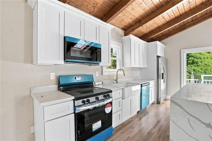 Property Photo: 1330 Pippin Orchard Road RI 02921