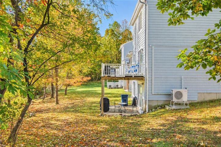 Property Photo:  5 Eagle Run  RI 02818 