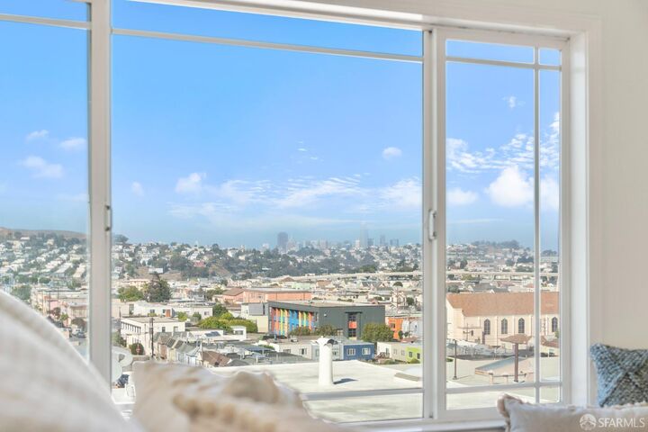Property Photo:  135 Karen Court  CA 94134 