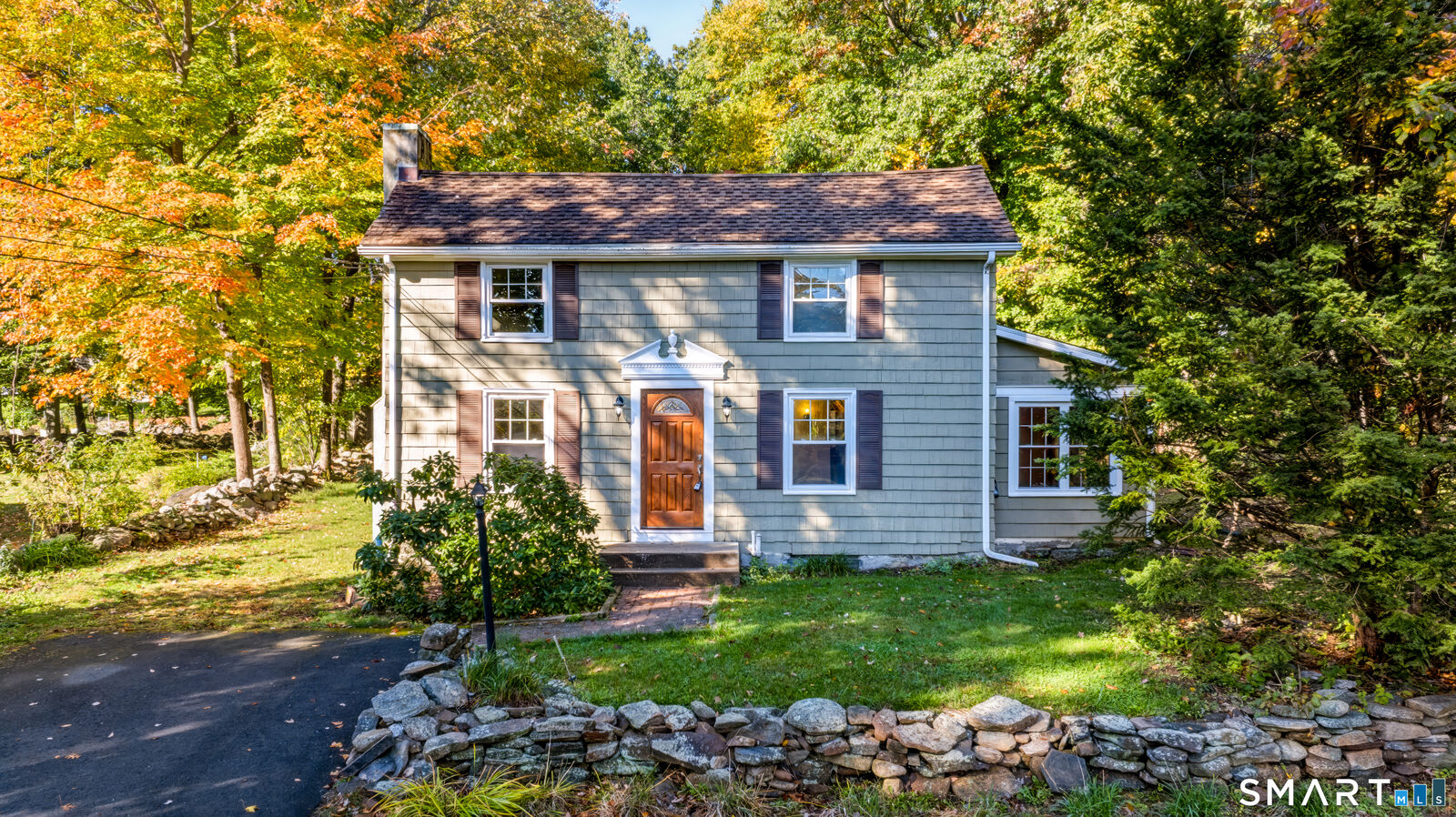 Property Photo:  