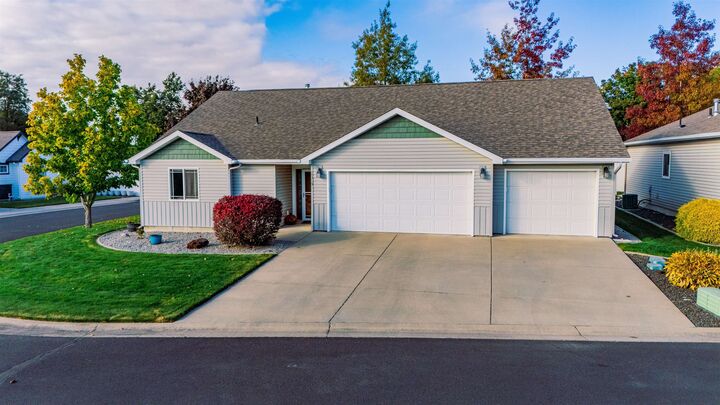 Property Photo:  14319 E Cloverdale Ln  WA 99216 