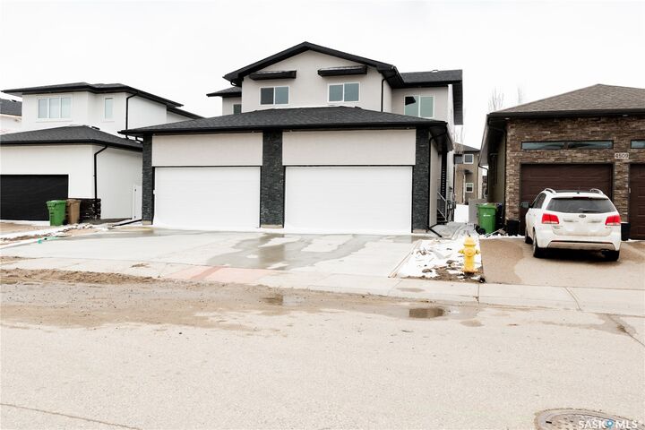 Property Photo:  4515 Green Brooks Way E  SK S4V 3K5 