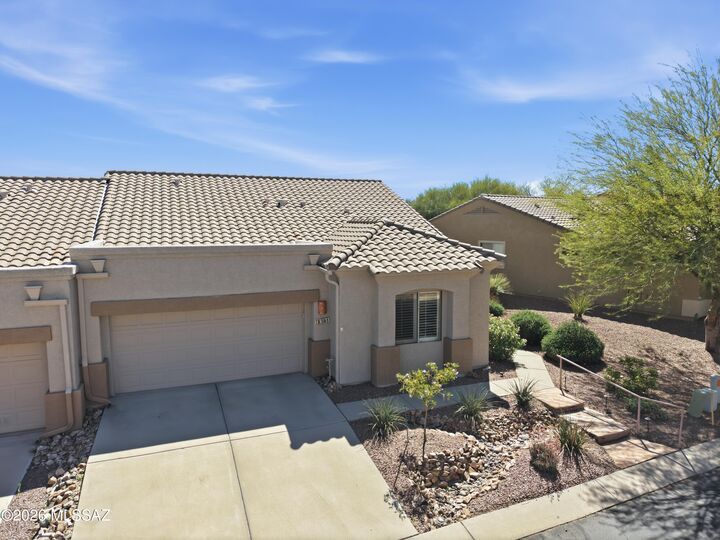 Property Photo: 561 W Knotwood Street AZ 85614