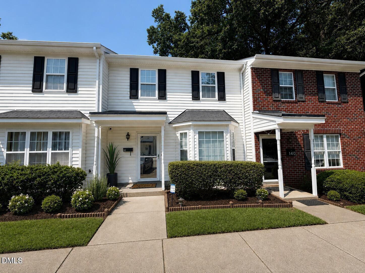 Property Photo:  142 Callan Park Lane  NC 27511 