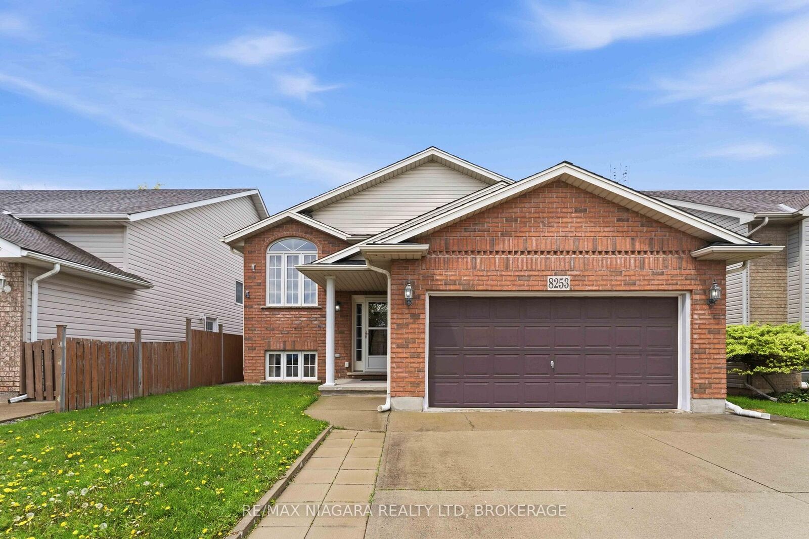 Property Photo:  8253 Costabile Drive  ON L2H 3L2 