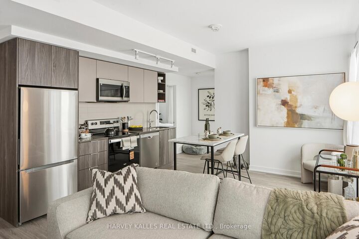 Property Photo:  100 Eastdale Avenue 2603  ON M4C 5A1 