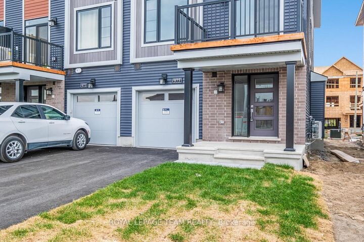 Property Photo:  975 Athenry Court  ON K2J 7E1 