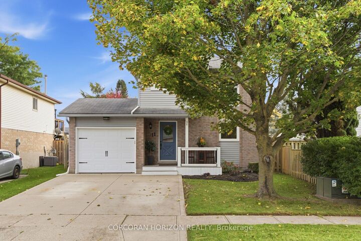 Property Photo:  11 Sandalwood Drive  ON N1P 1A5 