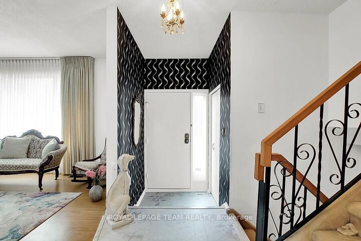 Property Photo:  31 Ross Street  ON K7A 4V7 