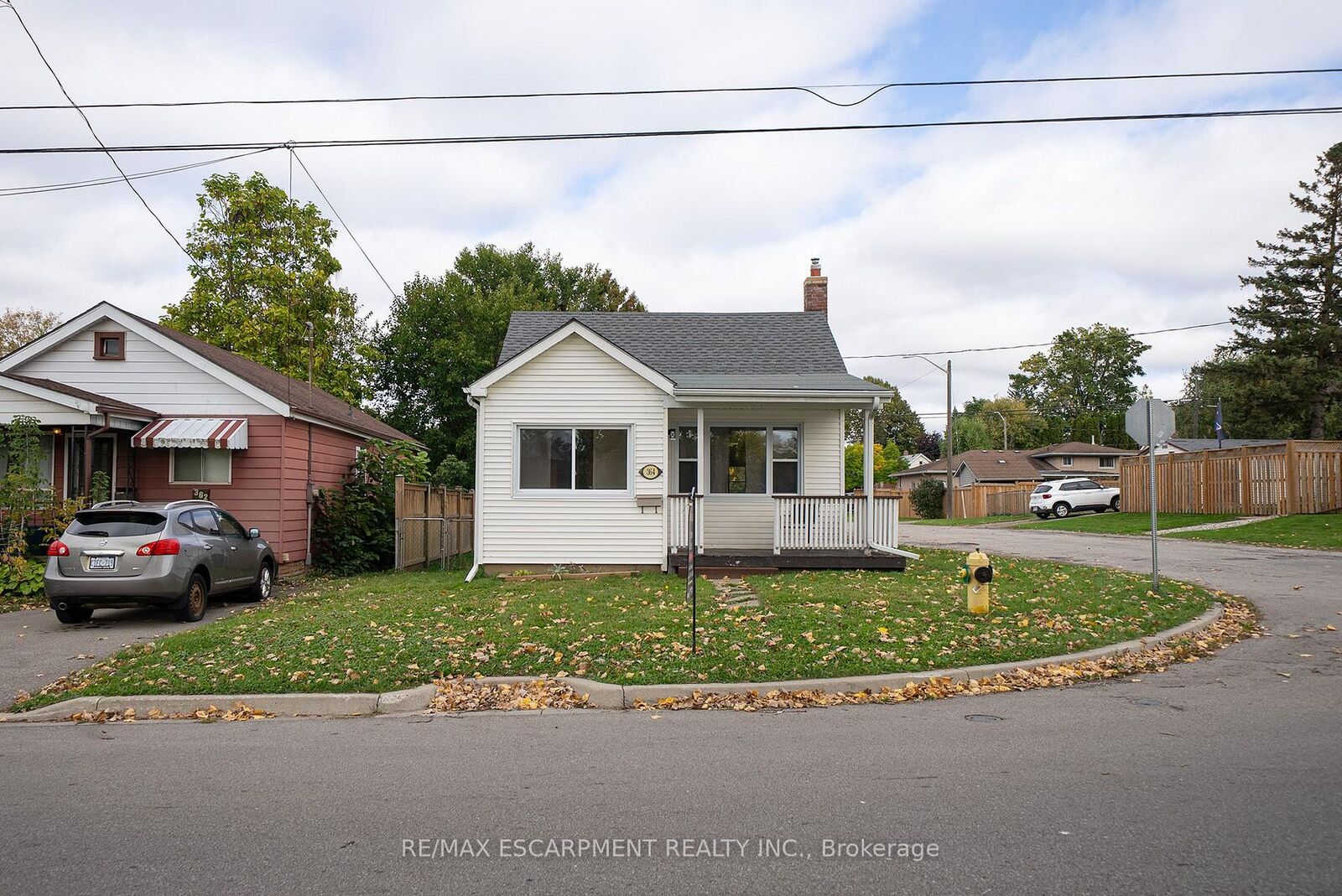 Property Photo:  364 Wellington Street  ON N3S 4A6 