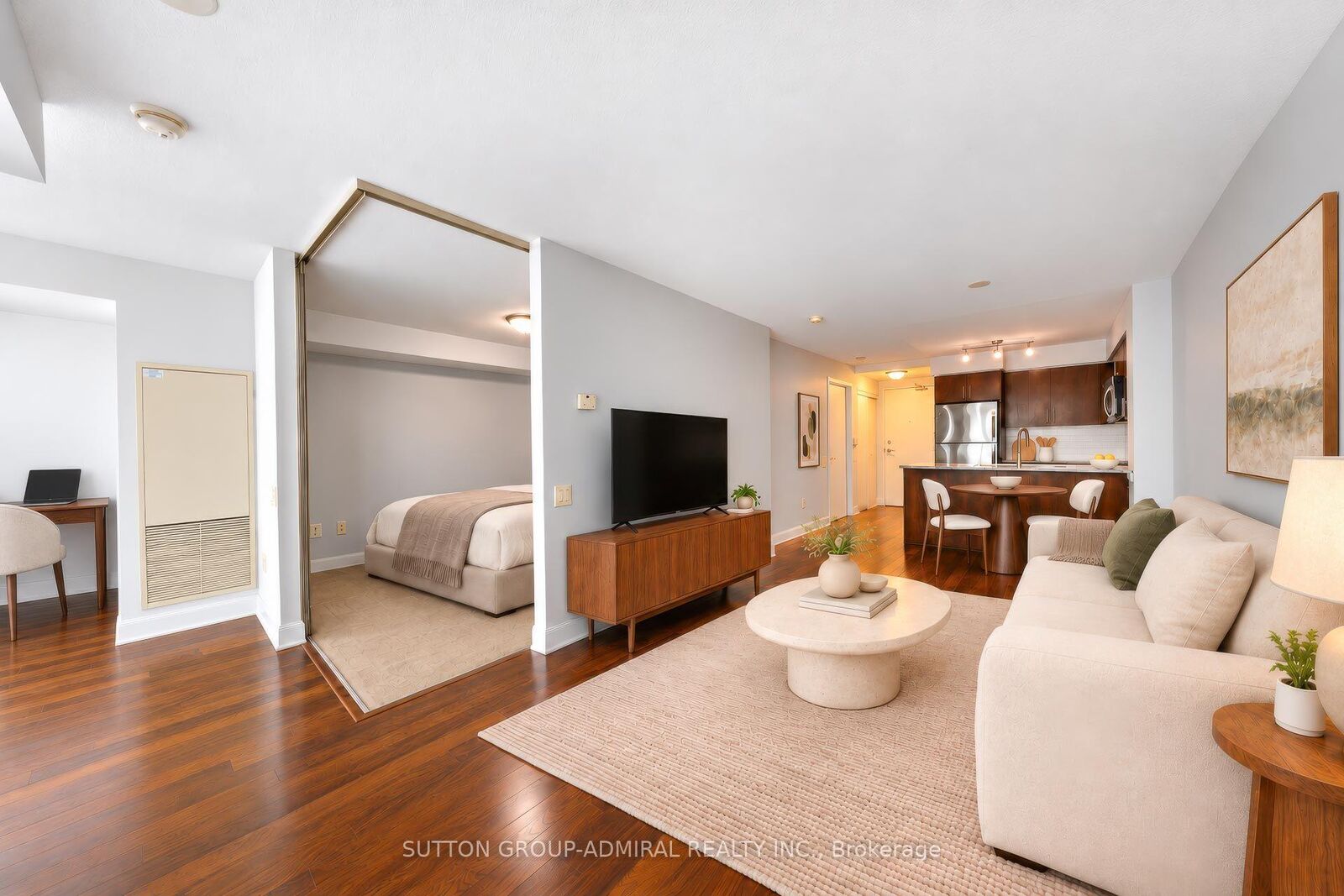Property Photo:  2191 Yonge Street 3210  ON M4S 3H8 