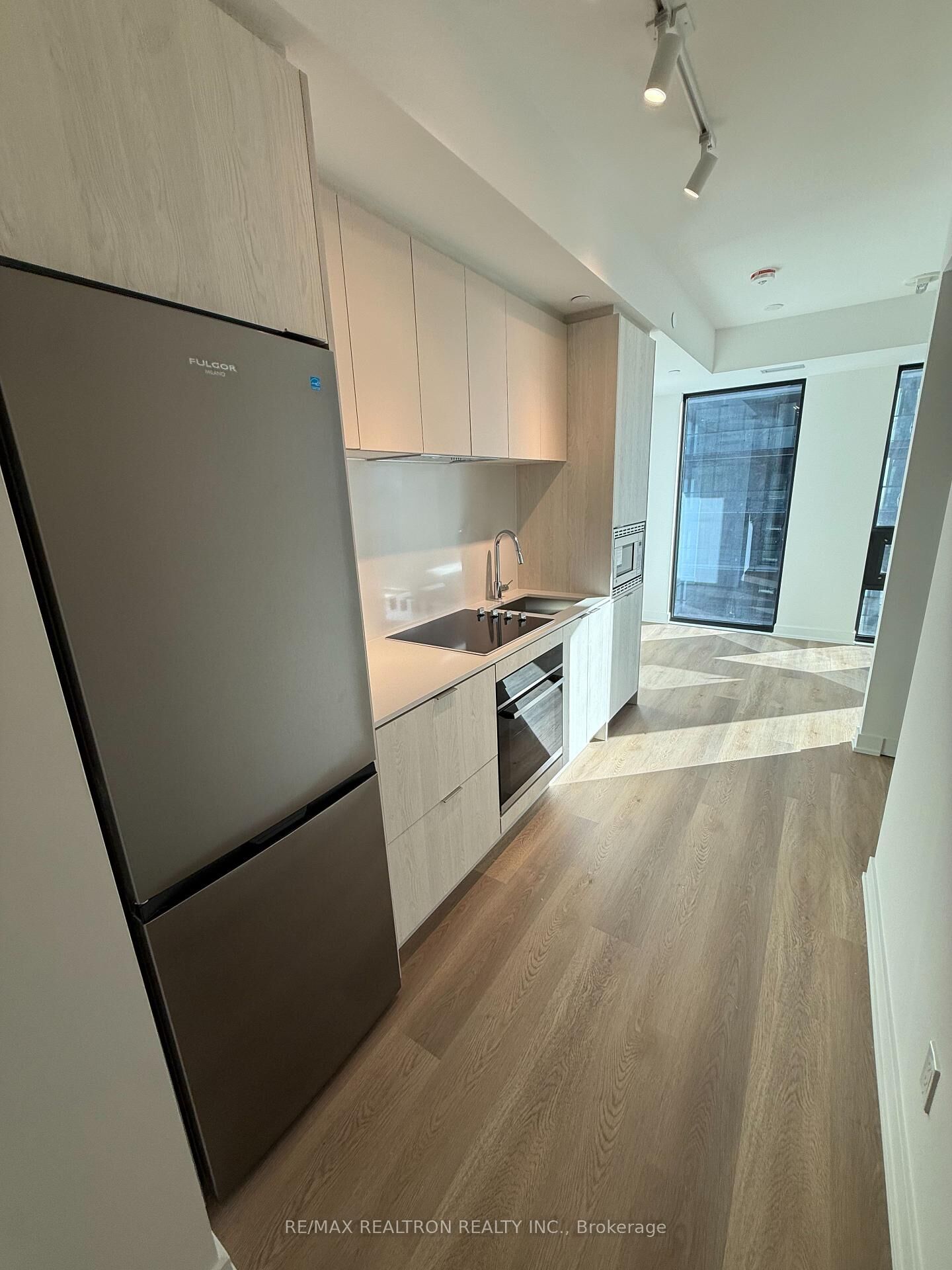 Property Photo:  101 John Street N 1617  ON L8R 0B8 
