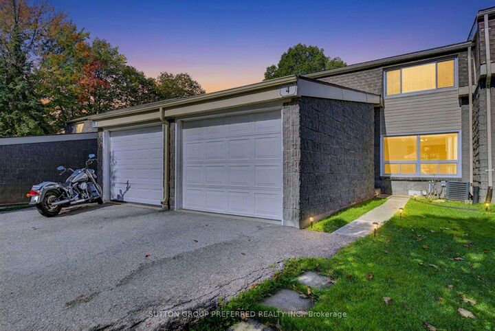 Property Photo:  1460 Limberlost Road 4  ON N6G 2C6 