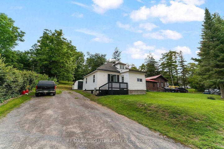 Property Photo:  853 B River Road  ON K0A 1G0 