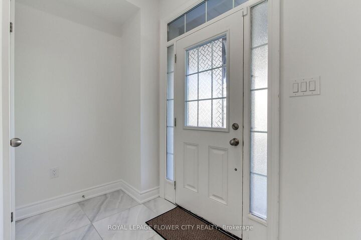 Property Photo:  1311 Restivo Lane  ON L9E 1J9 