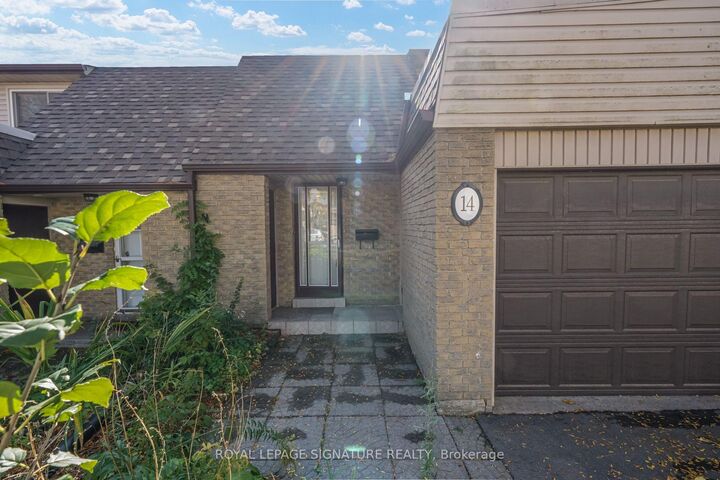 Property Photo:  2340 Bromsgrove Road 14  ON L5J 4A2 