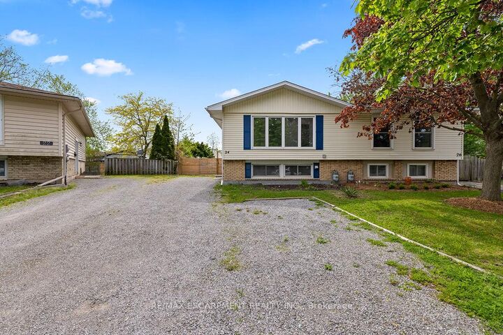 Property Photo:  24 Tara Crescent  ON L2V 4M1 