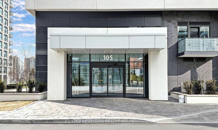 Property Photo:  105 Oneida Crescent NW 2603  ON L4B 0H6 