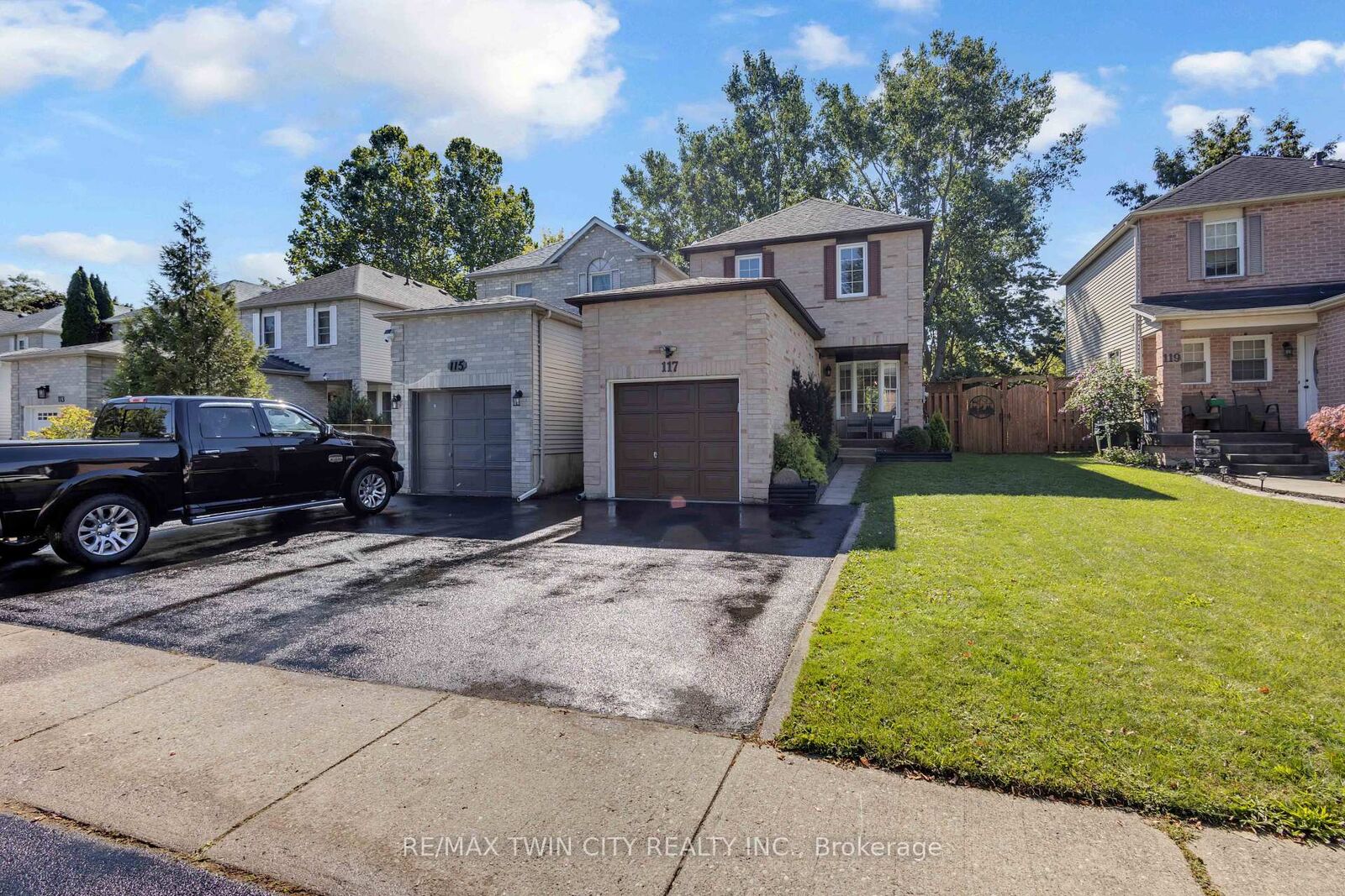 Property Photo:  117 D'Aubigny Road  ON N3T 6J4 