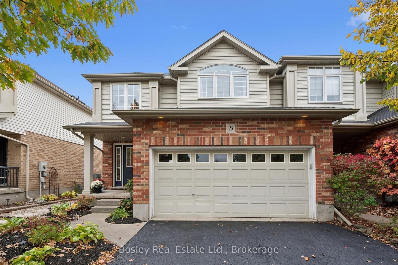 Property Photo:  8 Walker Way  ON N1L 1T7 