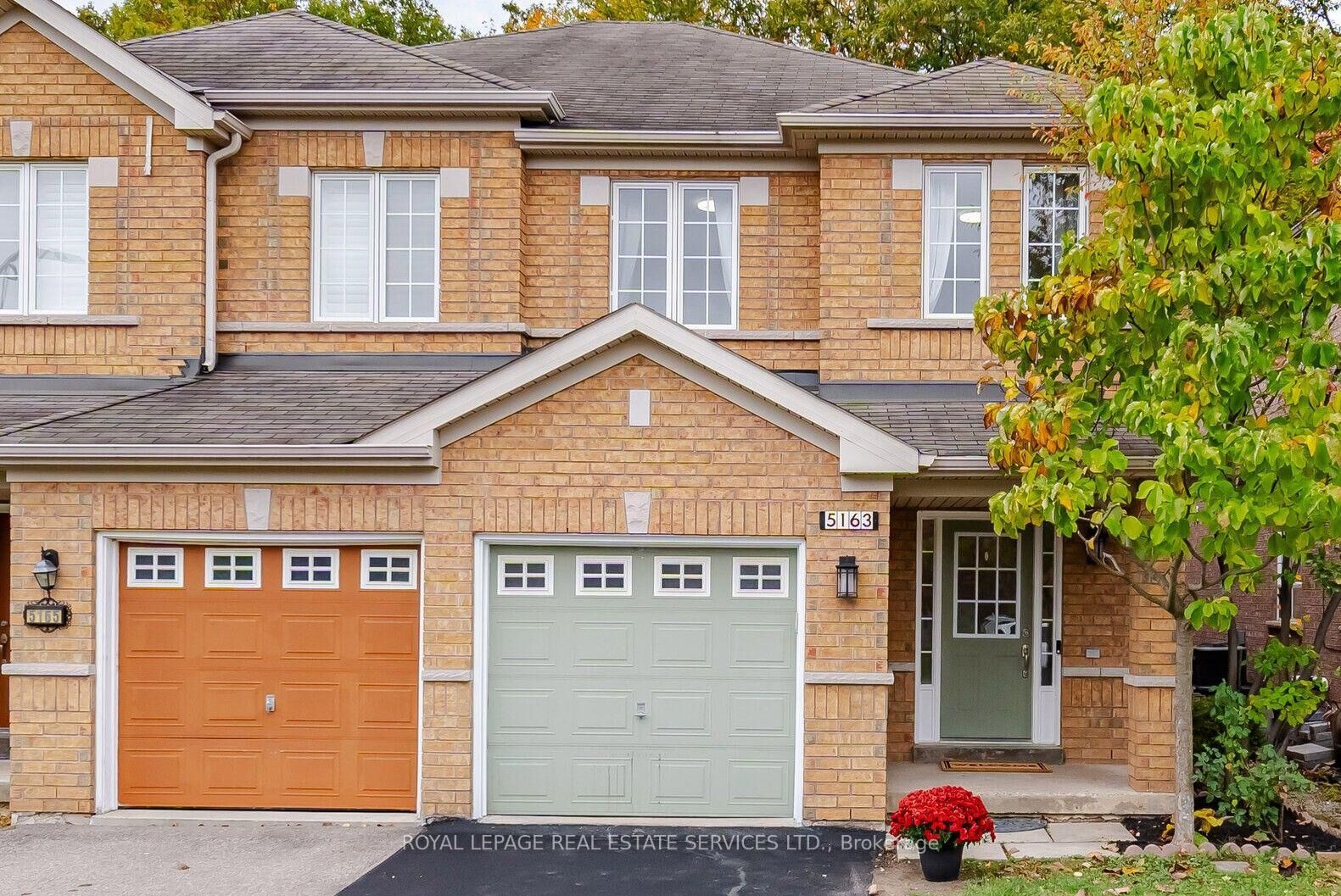Property Photo:  5163 Preservation Circle  ON L5M 7T4 