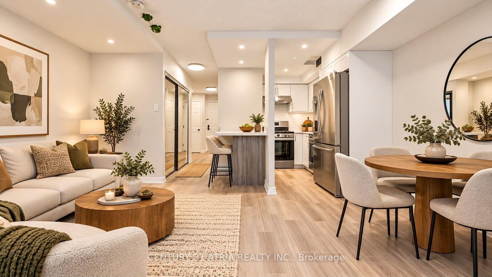 Property Photo:  55 Centre Avenue 2205  ON M5G 2H5 