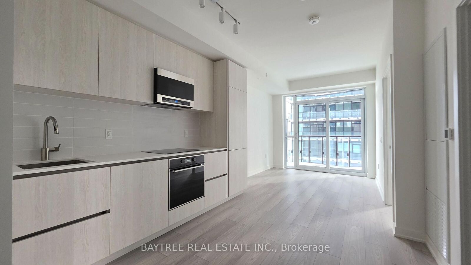 Property Photo:  120 Broadway Avenue 1507  ON M4P 0E9 