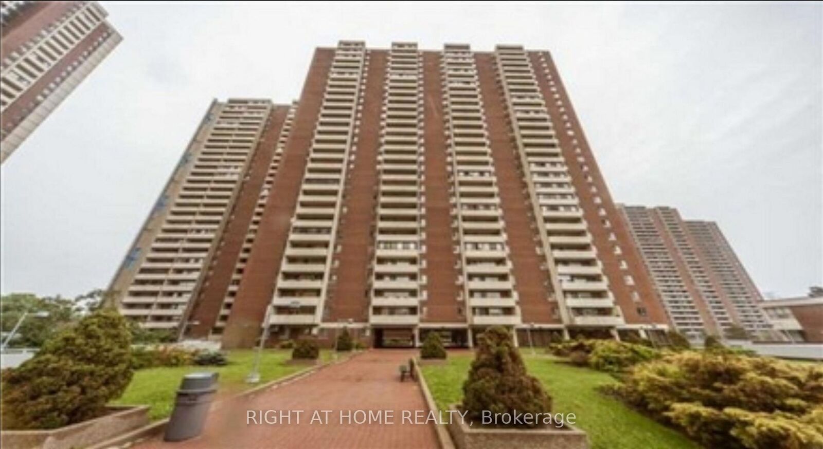 Property Photo: 1 Massey Square 2819 ON M4C 5L4