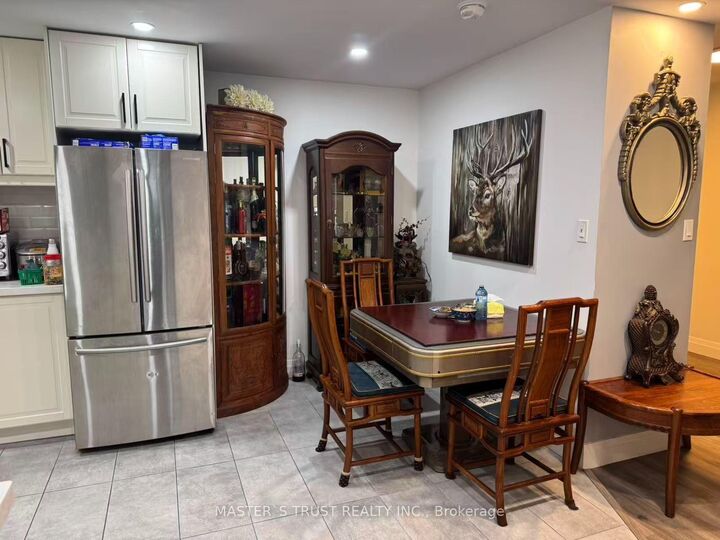 Property Photo:  55 Bamburgh Circle 1209  ON M1W 3V4 