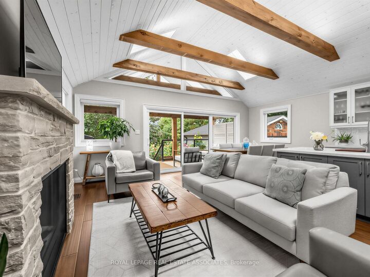 Property Photo:  41 Ringley Avenue  ON M8Y 1P3 
