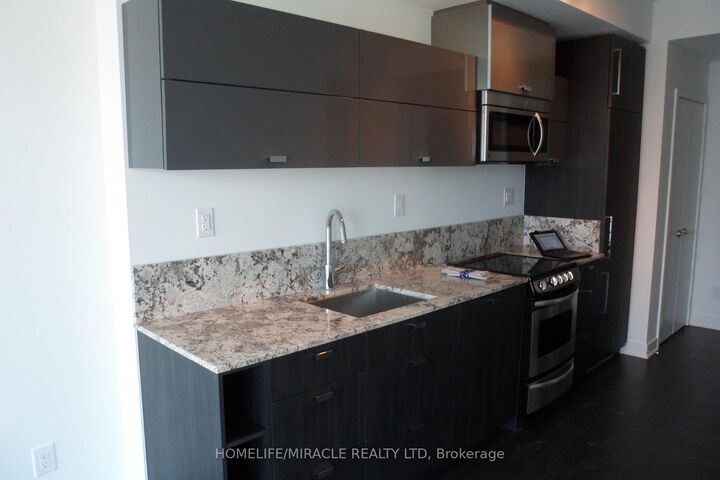 Property Photo:  290 Adelaide Street W 3408  ON M5V 1P6 